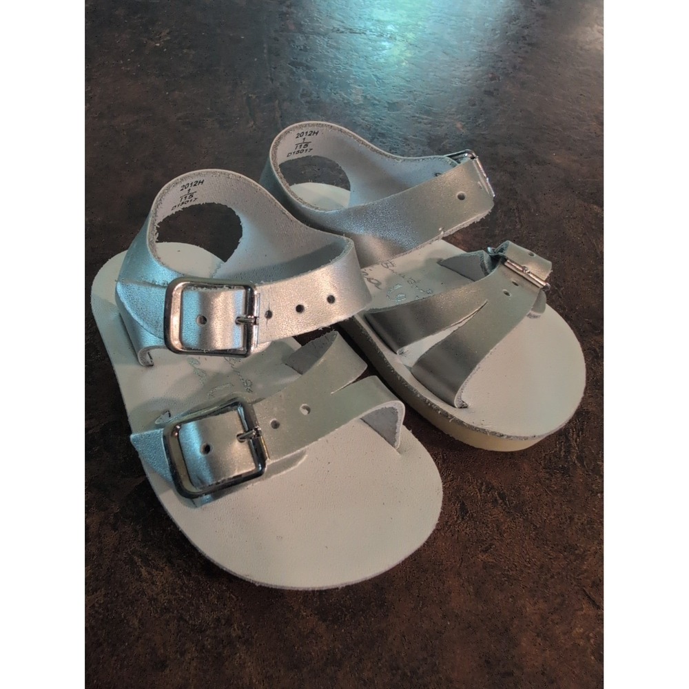 Sea Wees Sandals Silver Sz 1 Leather